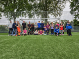 Laatste training S.K.N.W.K. JO11-1JM (partijtje tegen de ouders) van maandag 27 mei 2024 (135/137)